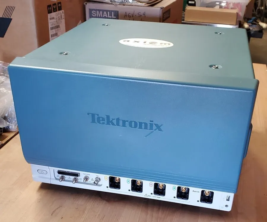 Осциллограф Tektronix DPO/DSA/MSO72004C 20 GHz Digital and Mixed Signal Oscillos