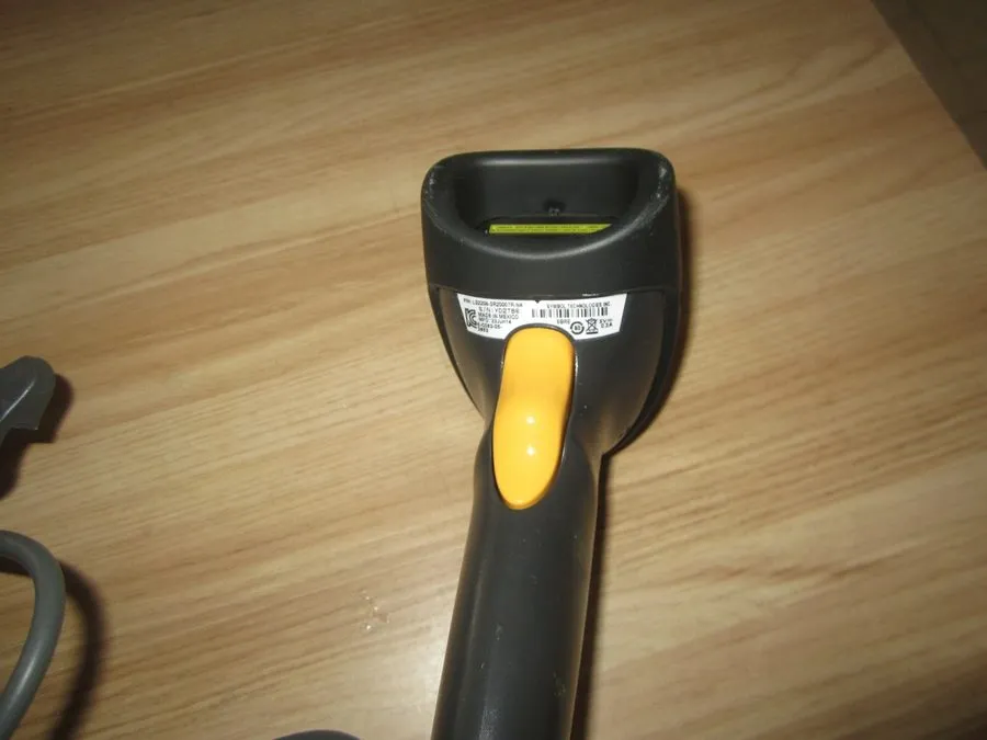 Сканер штрих-кода Motorola Zebra Symbol LS2208 Laser Barcode Scanner LS2208-SR20