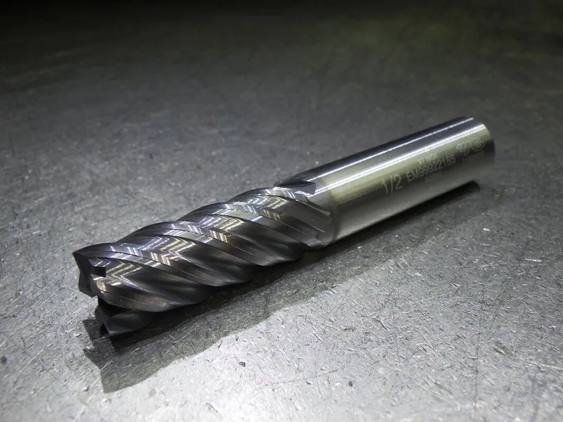 Режущий инструмент YG-1 1/2" 5 Flute Carbide CR Endmill 1/2" Shank .060" R EH999