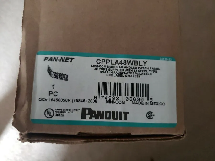 Патч-панель Panduit Mini-com 48 Port Network Patch Panel 48 X Rj-45 CPP48HDWBLY