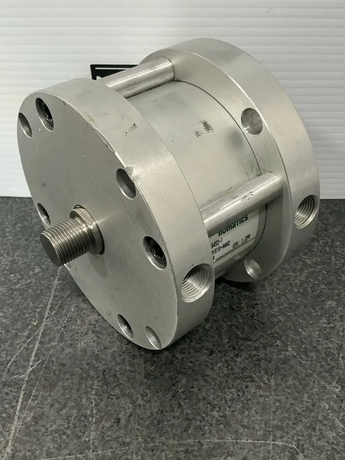 Пневмоцилиндр Numatics FABR-01E1D-AAA2 Pneumatic Cylinder — фото лота 1
