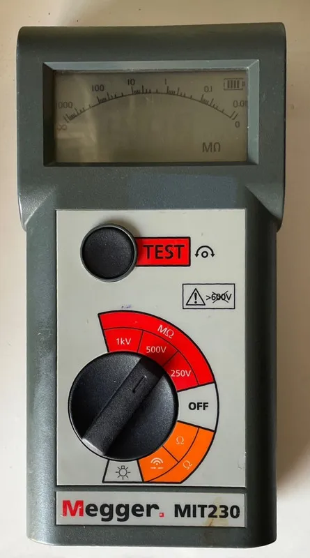 Тестер Megger MIT230 Meter Insulation Tester