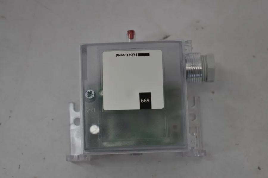 Датчик давления Huba Control Differential Pressure Transmitter 699 Series -50mba