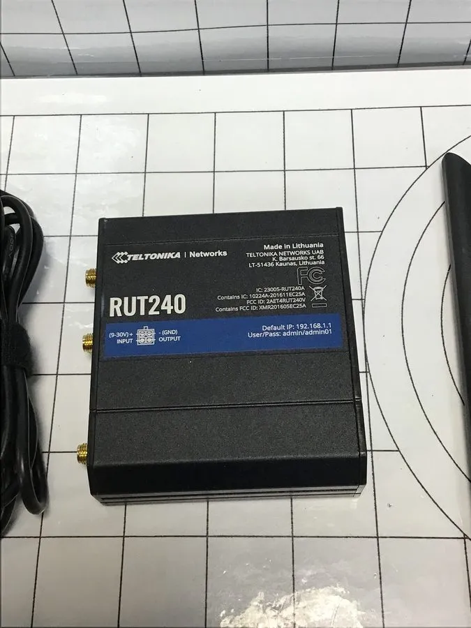Маршрутизатор Teltonika RUT240 4G /LTE & Wi-Fi Cellular Router Verizon