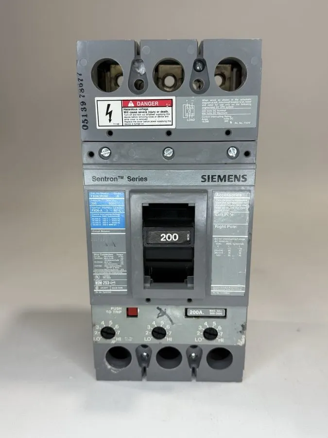 Автоматический выключатель Siemens Sentron 200 Amp Circuit Breaker 3 Pole 600 VA