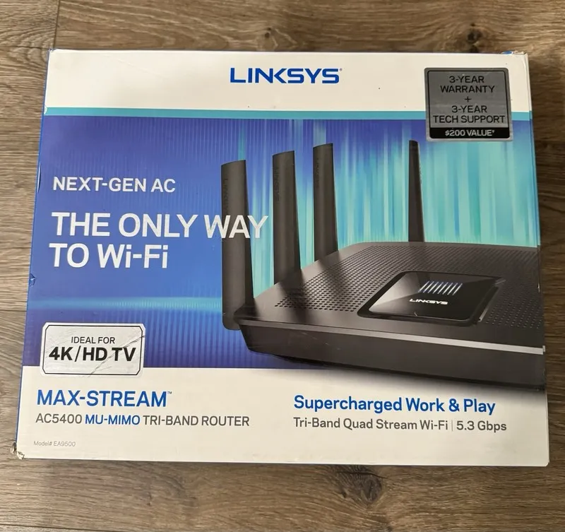 Маршрутизатор Linksys Max Stream AC5400 Mu-Mimo Tri-Band Router 5.3 Gbps / 5GHz 