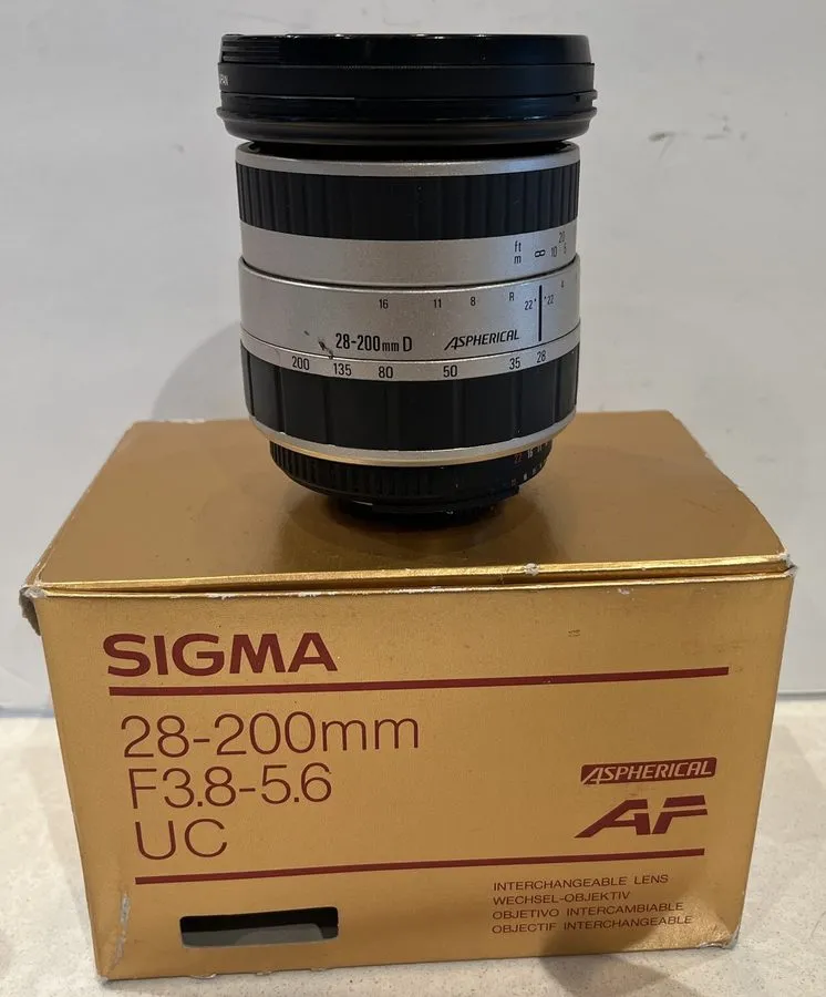 Объектив Tamron 28-200mm F3.8-5.6 Aspherical Zoom Lens — фото лота 1