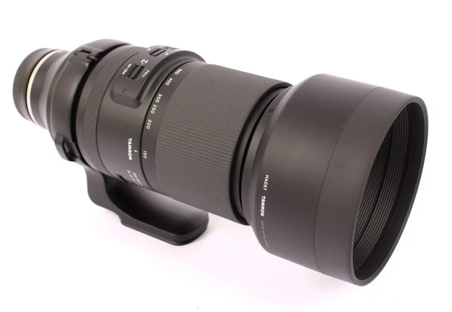 Объектив Tamron 150-500mm f/5-6.7 Di III VC VXD Lens
