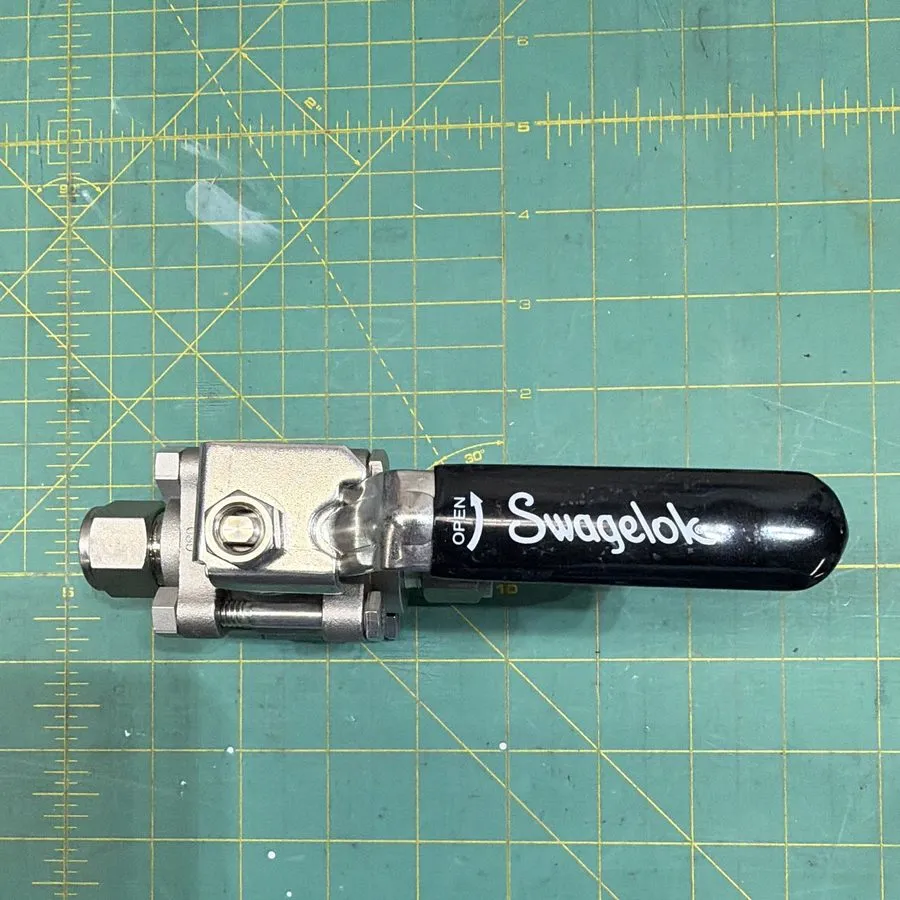 Клапан SWAGELOK SS-63TS8 Stainless Steel 3-Piece 60 Series Ball Valve