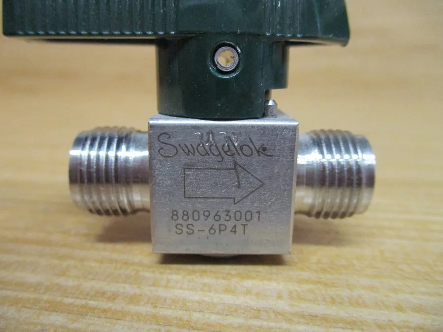 Клапан Swagelok SS-6P4T Plug Valve 3/8" Stainless Tube Fitting