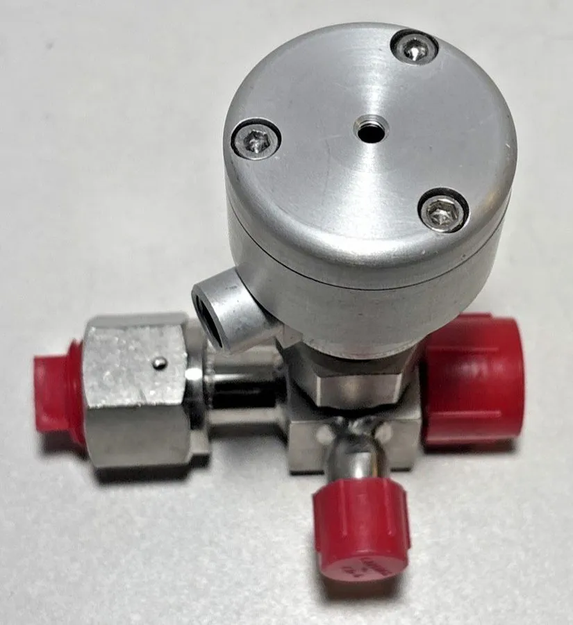Клапан Swagelok Nupro Valve Bellows SS-4BK-1C-340 in-out N20013 — фото лота 1