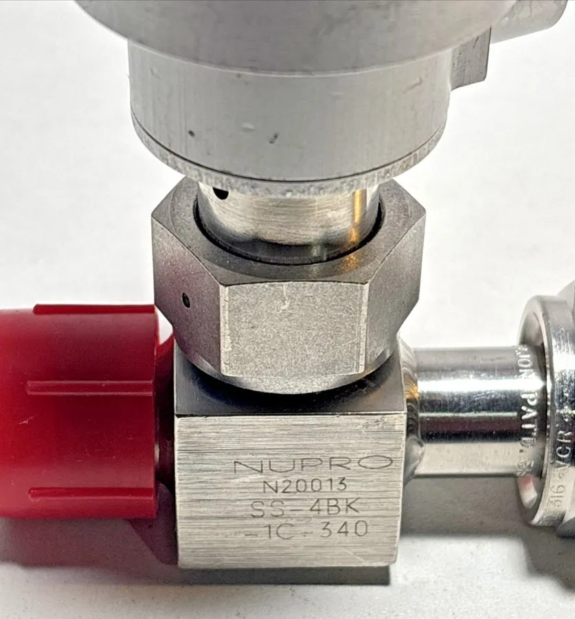 Клапан Swagelok Nupro Valve Bellows SS-4BK-1C-340 in-out N20013 — фото лота 2