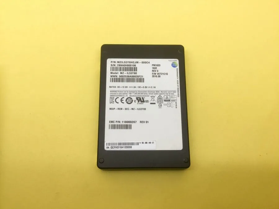SSD-накопитель Samsung PM1633 3.84TB SSD SAS Solid State Drive MZILS3T8HCJM-000C