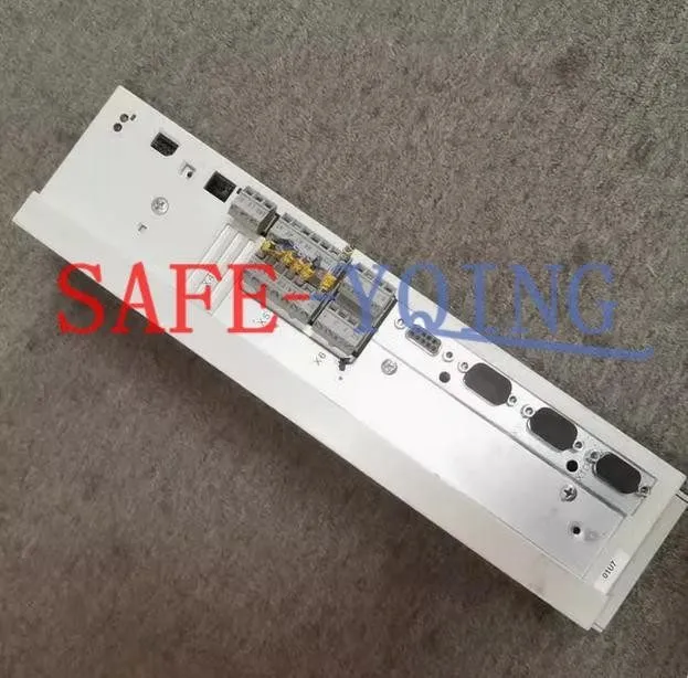 Сервопривод Lenze Servo Drive EVS9321-CPV003