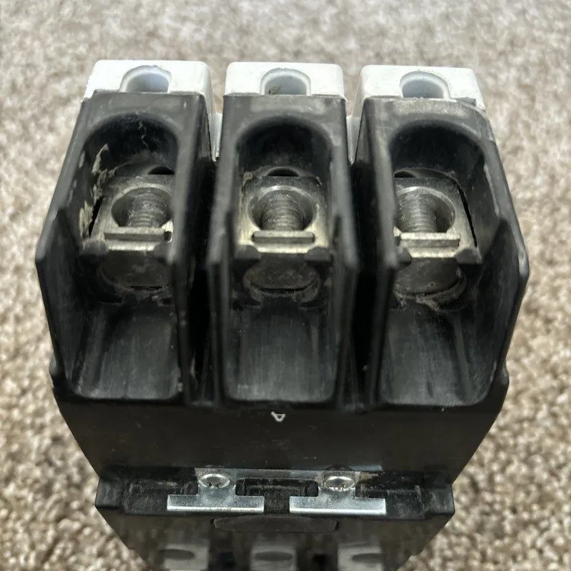 Автоматический выключатель TEYH3060B GE ABB 3POLE 60AMP 480V BOLT ON CIRCUIT BRE — фото лота 4