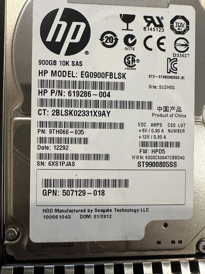 Жёсткий диск EG0900FBLSK HPE 900GB SAS 6G 10K SFF SGT HDD — фото лота 1