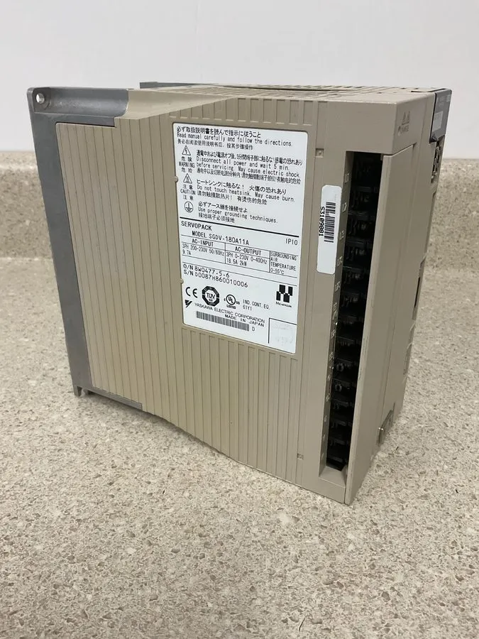 Сервопривод Yaskawa SGDV-180A11A