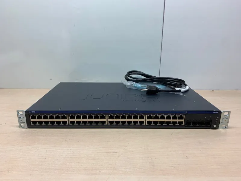 Коммутатор Juniper EX2200-48T-4G 48-Port Gigabit Ethernet Switch 4 SFP Uplink