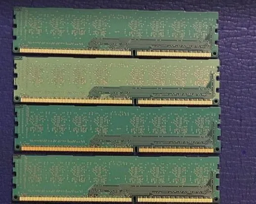 Модуль памяти Micron 16GB Kit (4x4GB) DDR3 PC3-12800U 1600MHz Desktop RAM