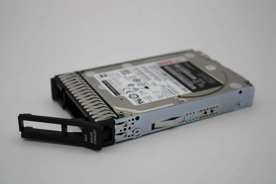 Сервер Lenovo 900GB ThinkSystem 00NA297 00NA296 2.5" 10K SAS 12Gb/s Hot Swap HDD