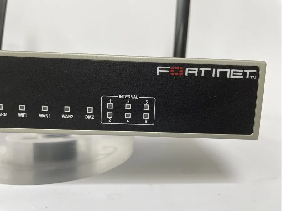 Межсетевой экран Fortinet FortiWiFi-60B FW-60B Network Security Firewall With An — фото лота 2