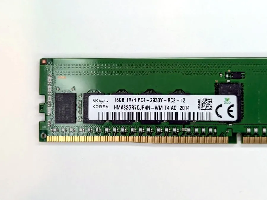 Модуль памяти SK Hynix 16GB PC4-2933Y DDR4 ECC RDIMM HMA82GR7CJR4N-WM
