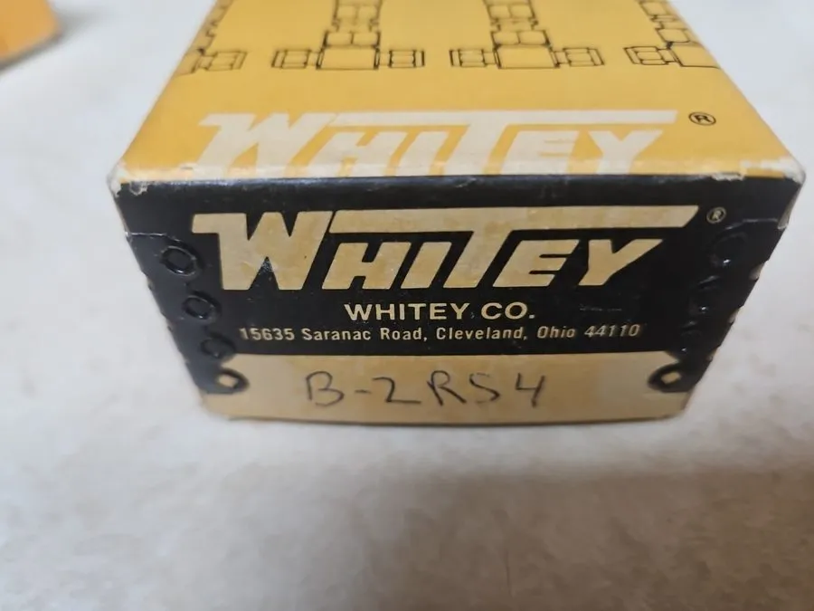 Клапан Swagelok Whitney needle valve B-2RS4 1/4 Line Swedgelock Brass — фото лота 1