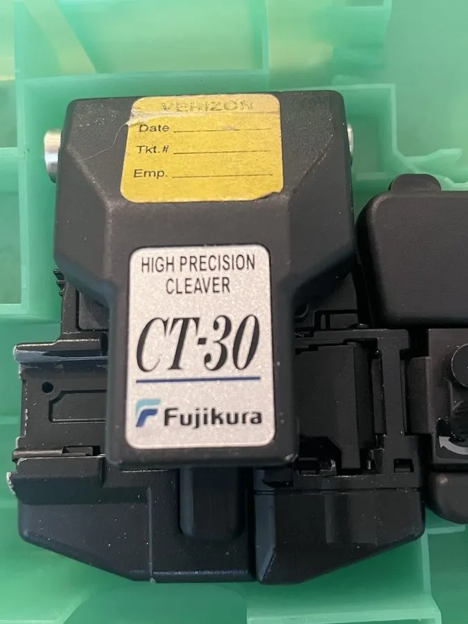 Скалыватель Fujikura CT-30 High Precision Fiber Optic Cleaver