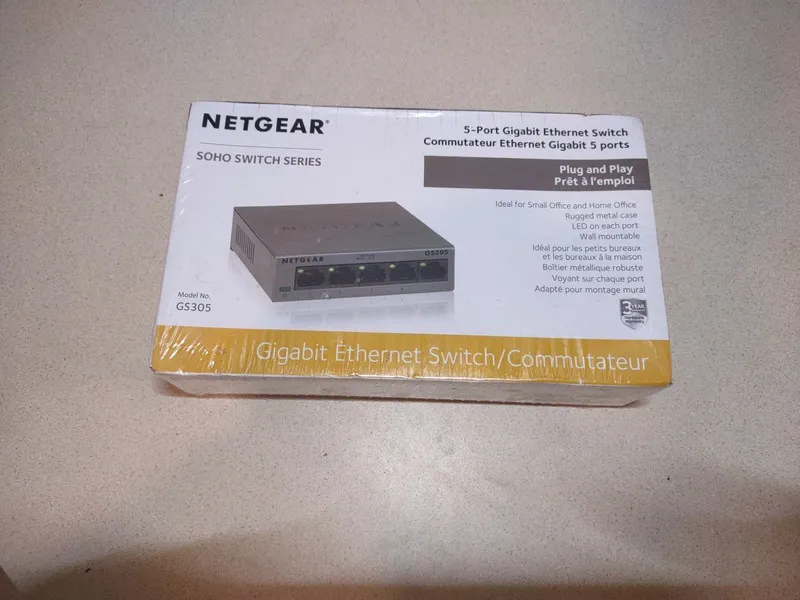 Коммутатор Netgear GS305-100PAS 5-Port Gigabit Ethernet Soho Switch Series
