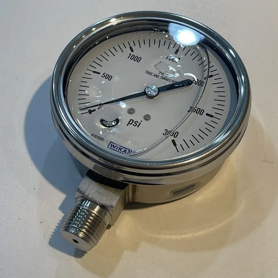 Трубопроводная арматура Wika 9832713 Industrial Liquid-filled Pressure Gauge Mod — фото лота 1