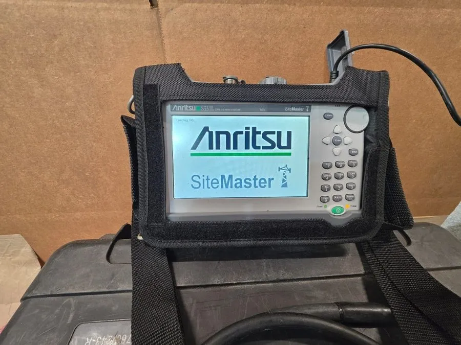 Анализатор Anritsu S331L : Cable and Antenna Analyzer, 4GHz