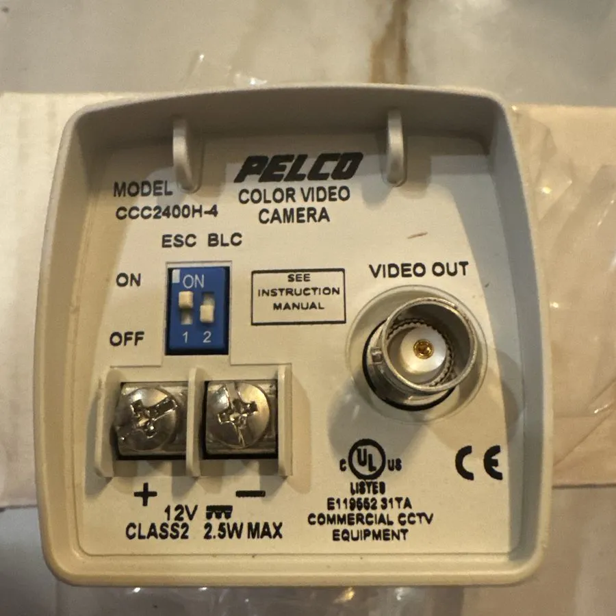 Камера PELCO DSP Color 1/3” CCD Camera Hi Res CCC2400H-4 — фото лота 1