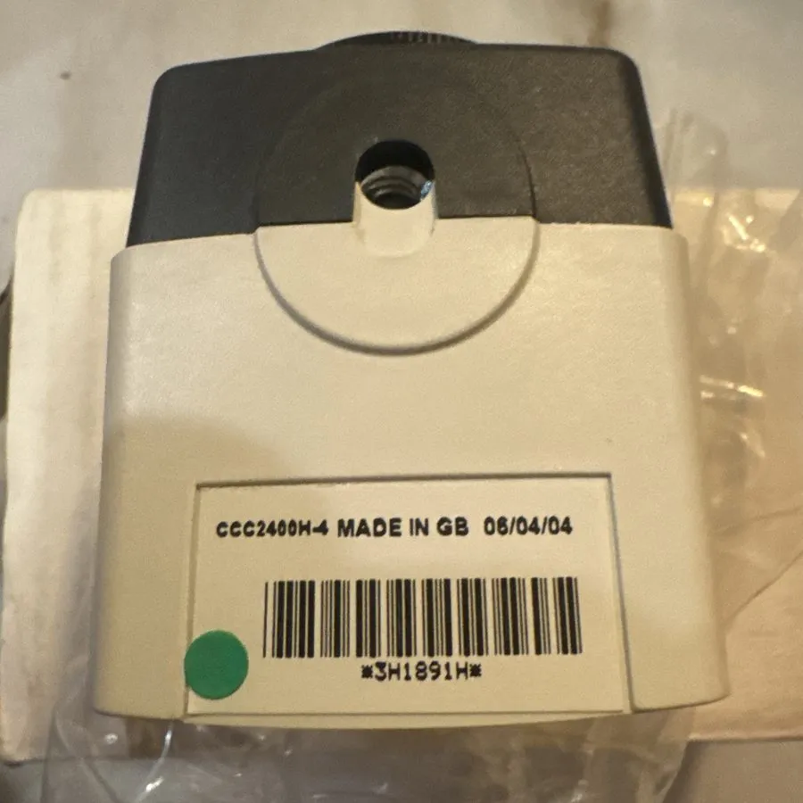 Камера PELCO DSP Color 1/3” CCD Camera Hi Res CCC2400H-4 — фото лота 2