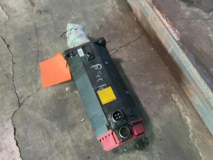 Серводвигатель FANUC aM30/3000 A06B-0166-B675#0016-R AC SERVO MOTOR 3.8Kw 2000RP