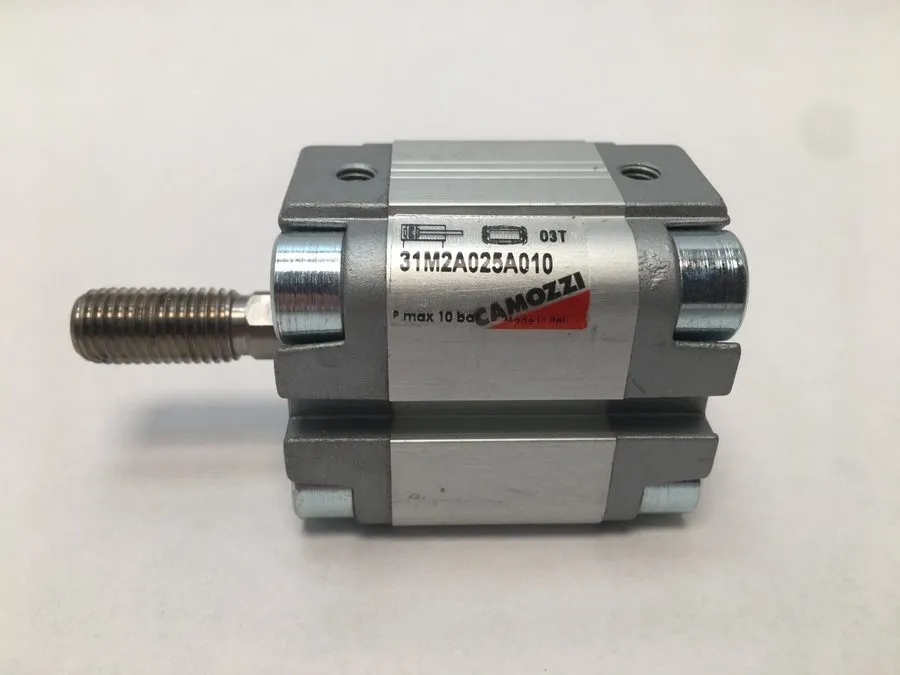 Пневмоцилиндр Camozzi 31M2A025A010 Pneumatic Cylinder Italy — фото лота 1