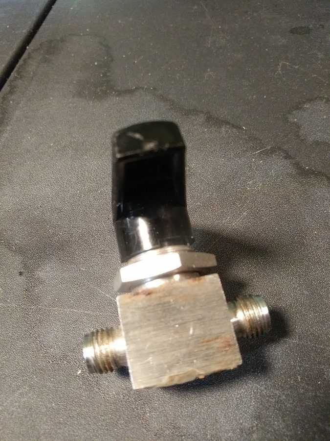 Клапан Swagelok. SS-43F4. Valve