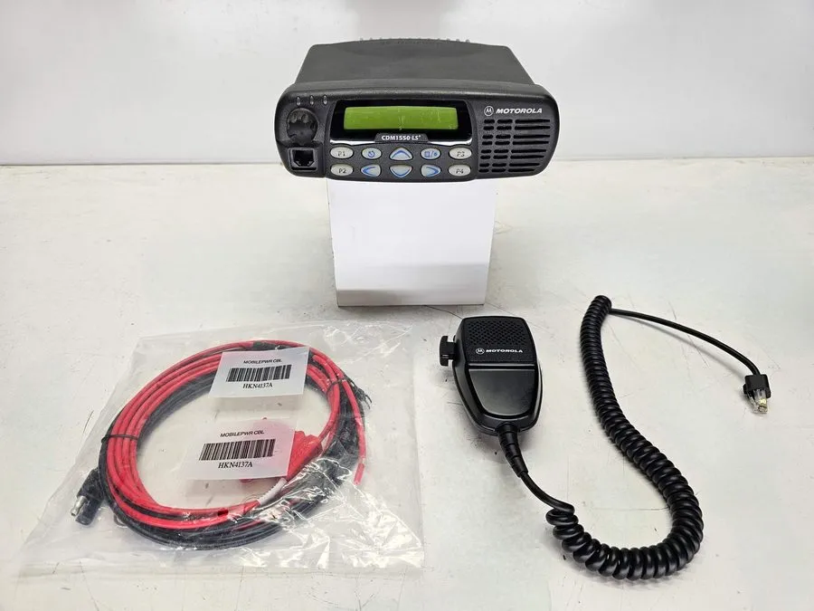 Радиостанция MOTOROLA CDM1550 LS+ MOBILE RADIO 403-470 UHF 25 WATT 16 CH GMRS HA