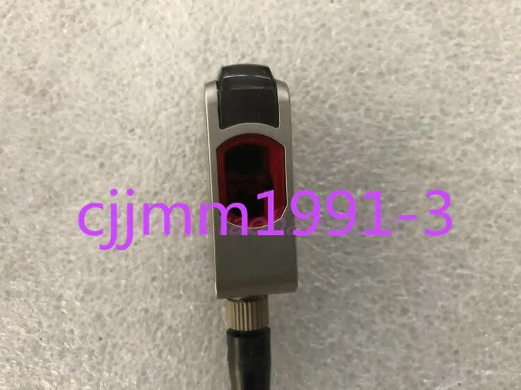 Датчик KEYENCE LR-ZB100CN Laser Sensor.