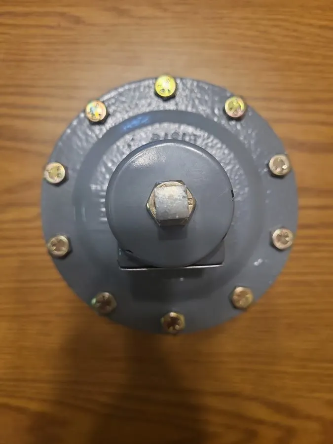 Трубопроводная арматура Fisher 0020261822 Type 95L 13-30PSI @ 410F 3/8"NPT Press — фото лота 2