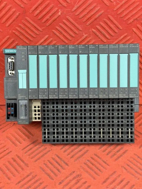 Модуль ввода-вывода Siemens 6ES7 151-1AA06-0AB0 / 6ES7151-1AA06-0AB0 + 3 Modules