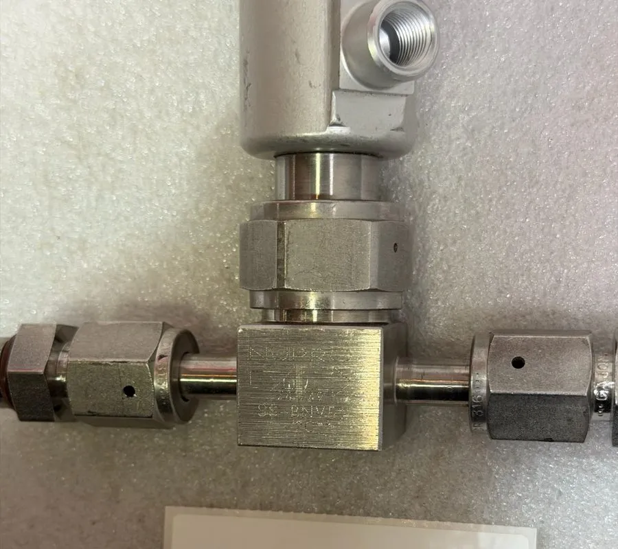 Клапан Swagelok SS-BNV51-2C High-Purity Bellows Valve AMAT 9150-00180