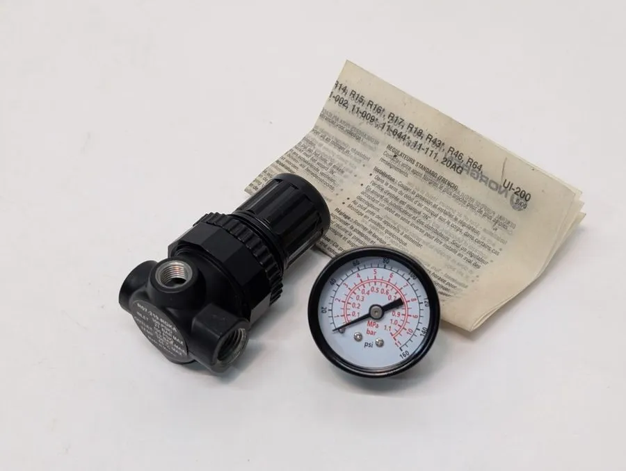 Трубопроводная арматура Norgren R07-219-RGKA Air Pressure Regulator with Gauge,  — фото лота 2