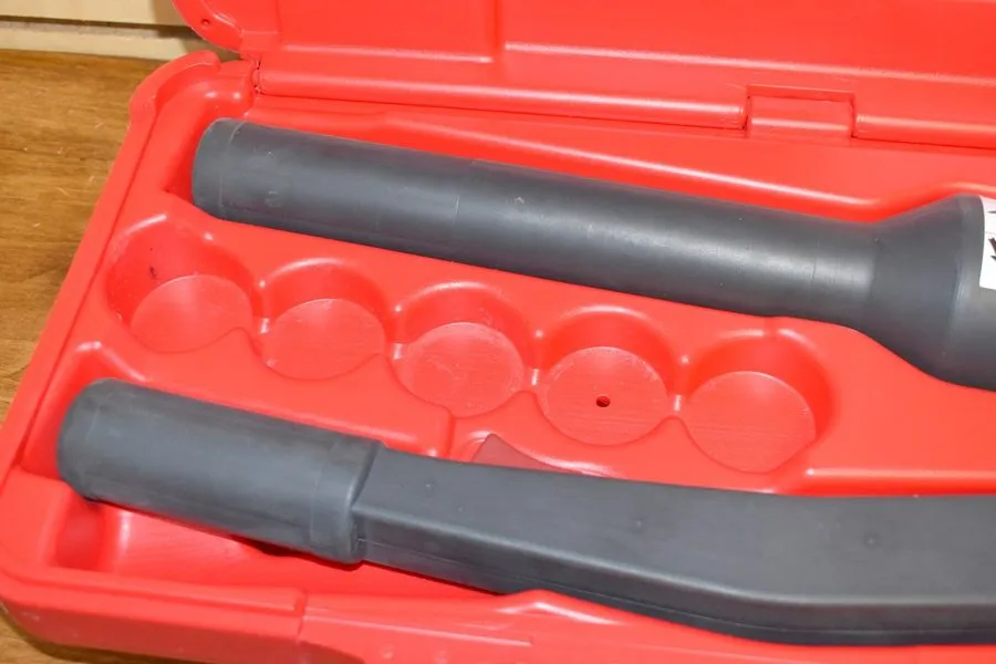 Электрооборудование Burndy Y750HSXT 12 Ton Hydraulic Hand Crimper. TOOL ONLY