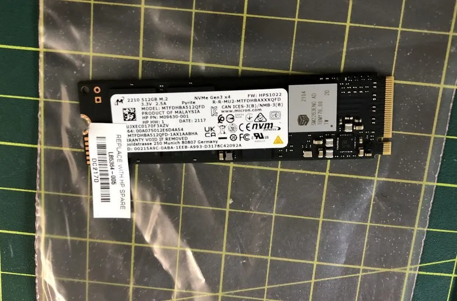SSD-накопитель Micron 2210 512GB MTFDHBA512QFD NVMe M.2 SSD's (71%-75% Health)