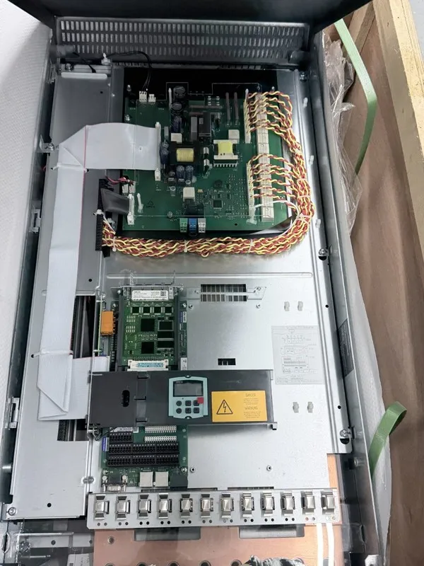 Частотный преобразователь Siemens 6RA8093-4GV62-0AA0-Z Sinamics DCM DC Converter — фото лота 2