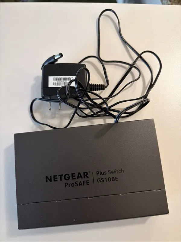 Коммутатор ProSafe Netgear 8 Port GS108Ev3 Gigabit Ethernet Switch GS108E