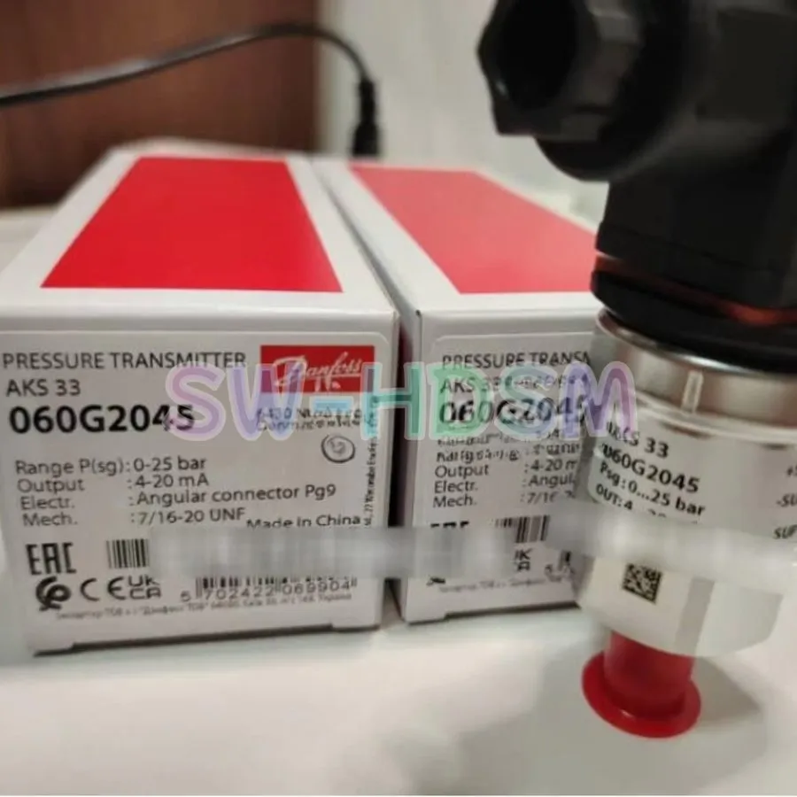 Датчик давления Danfoss AKS33 060G2045 pressure transmitter