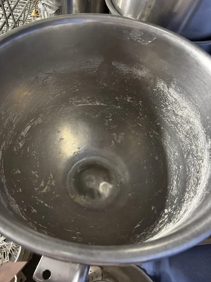 Миксер Hobart VMLH30 Stainless Steel Commercial 30 QT Mixer Mixing Bowl