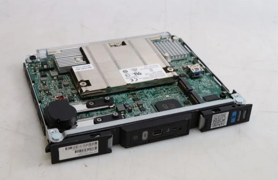 Сервер HPE Edgeline EL1000 Edge Server ProLiant m710x Xeon E3-1585L v5 32GB RAM