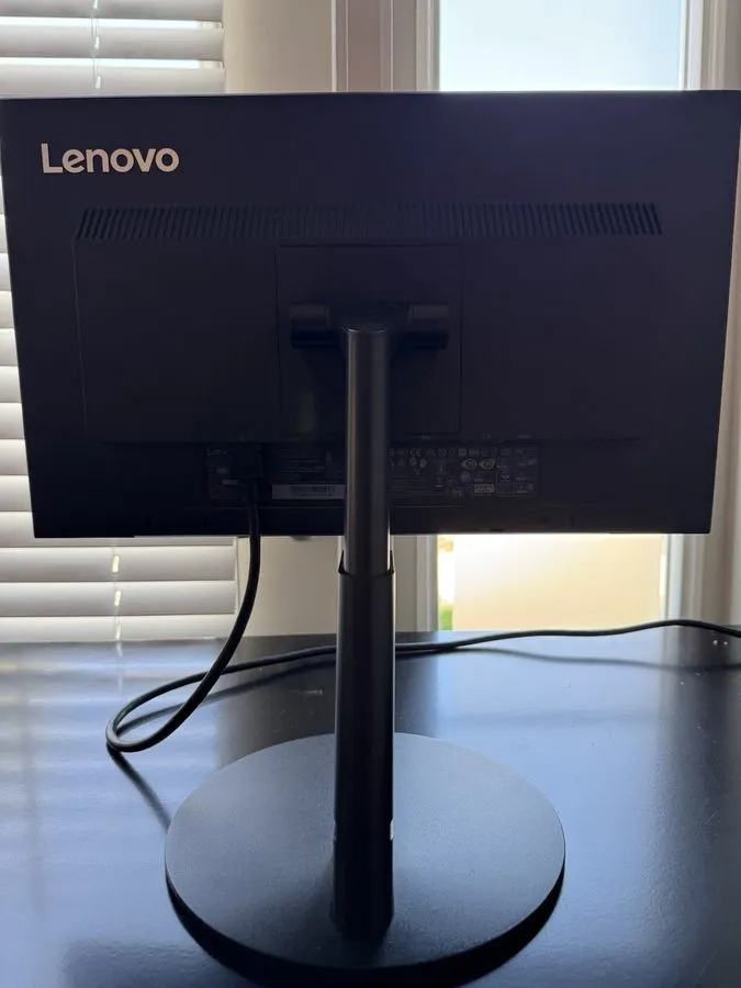 Монитор Lenovo Thinkvision T22i-10 21.5" Wide FHD IPS 1920x1080 Monitor A16215FT